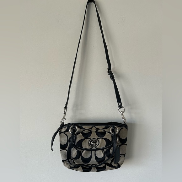 Vintage Coach Signature Bag - Picture 3 of 12